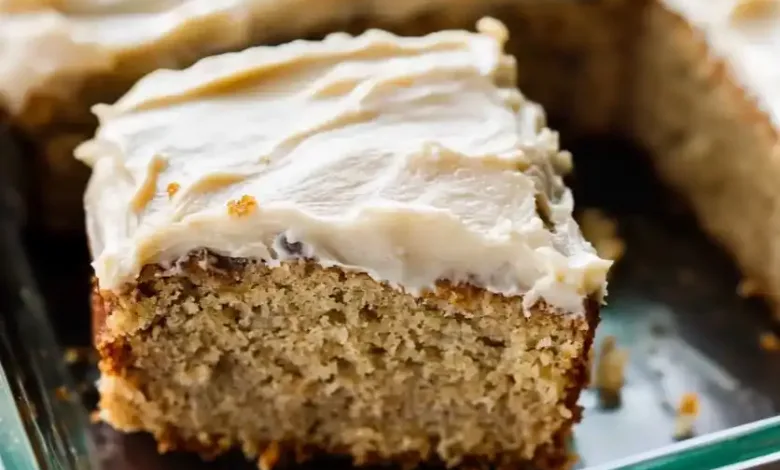 Banana Bread Cake with Cream Cheese Frosting Banana Bread Cake with Cream Cheese Frosting