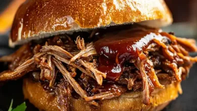 Simple immediate pot drawn pigsandwiches