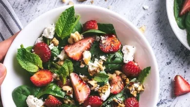 Strawberry Spinach Salad